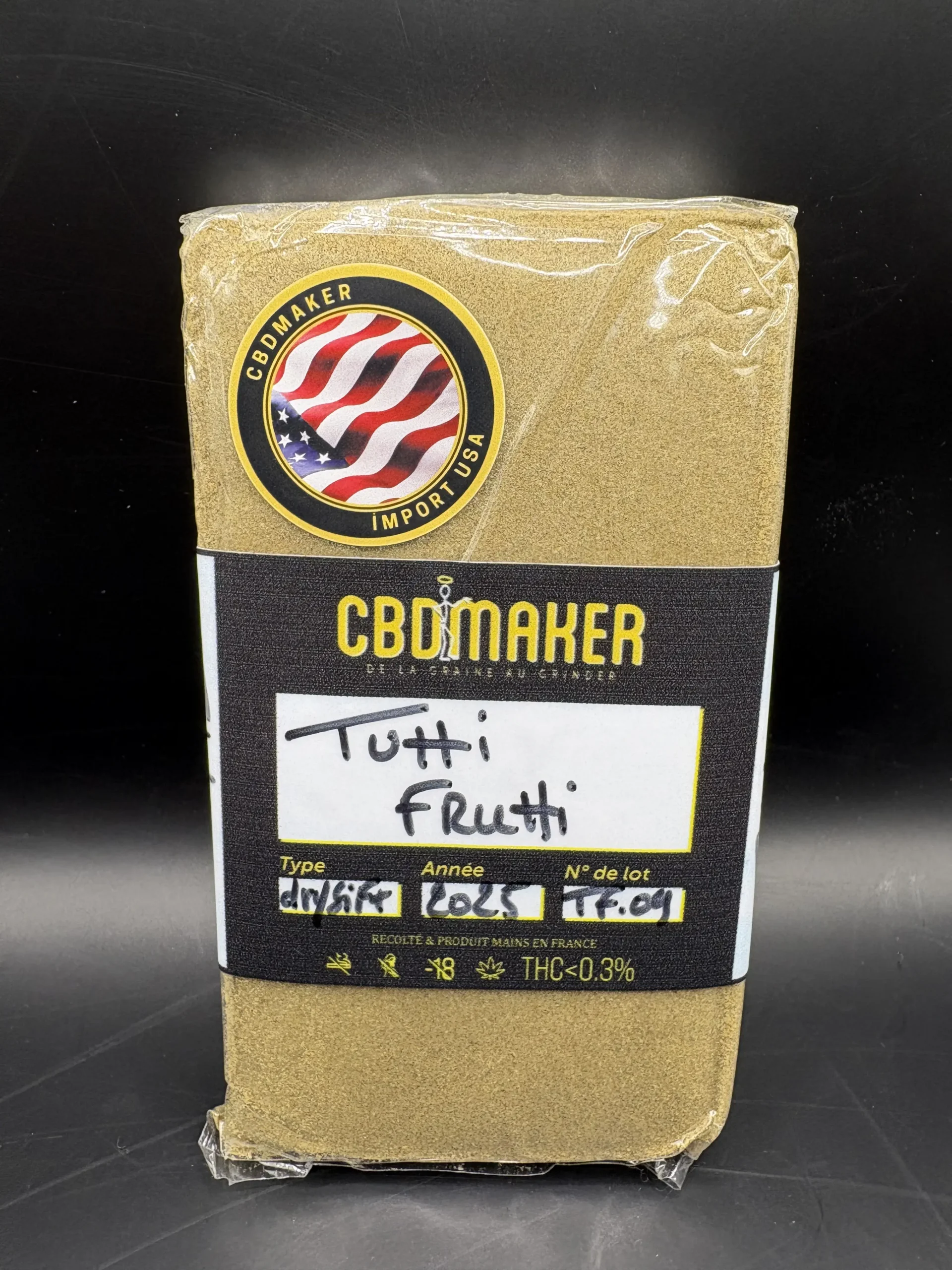 TUTTI FRUTTI cbd maker dry sift TUTTI FRUTTI Drysift CBD premium importé de Californie, résine 120 microns aux arômes fruités intenses et texture sèche haut de gamme.